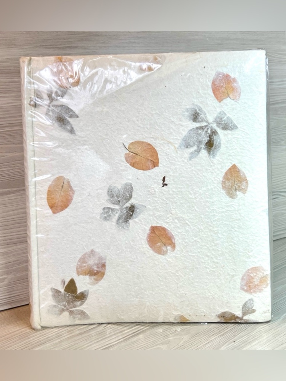 Pioneer Photo Album Textured Mulberry Paper Pressed Leaves Holds 200 4x6‎ Photos